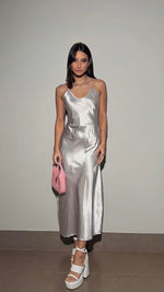 Carregar imagem no visualizador da galeria, Slip Dress  Dream Prata
